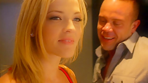 Tonight’s Girlfriend: Alexis Texas HD Beach