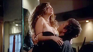 Debora Caprioglio – Spiando Marina (Sexy scene italian movie) HD Celebrity